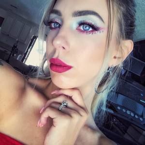 Meet your Posher, Ally